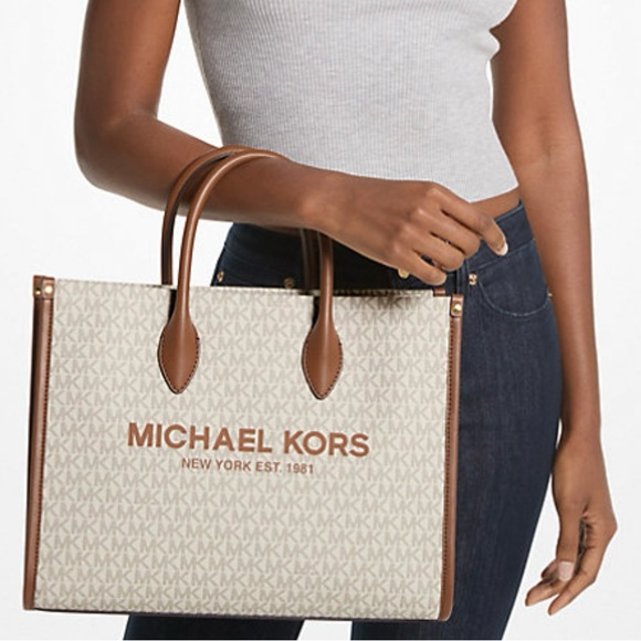 Michael Kors Medium Vanilla Mirella Tote - Picture 3 of 11